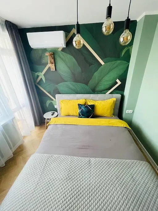 Varna Top Center Luxury Apartment 0*,